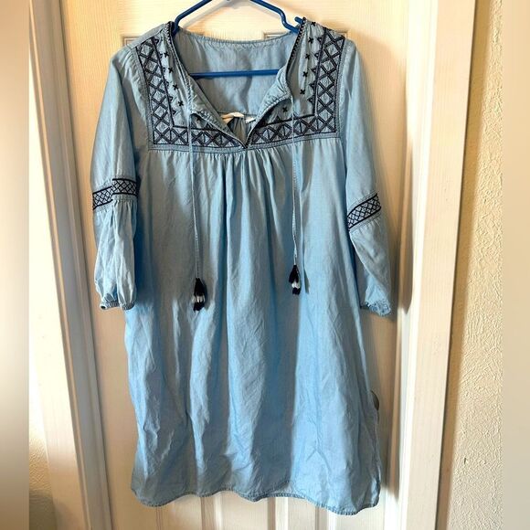 H&M LIGHT DENIM BLUE Embroidered Dress Tassle 10 - Picture 2 of 12